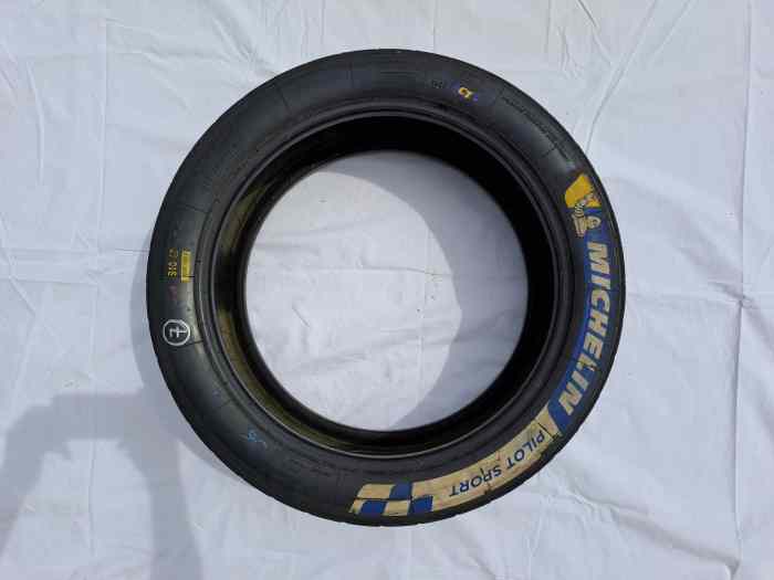 Pneus Michelin S10 en 18p