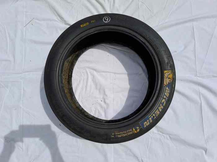 3 Pneus Michelin P01 en 18p