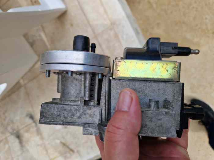 AEI RENIX RE209 avec bride alu type GrA 4