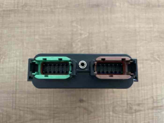 Calculateur E-race black neuf complet 2