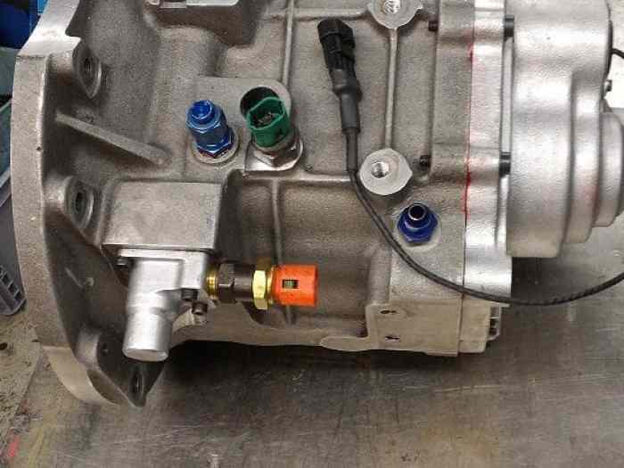 Vends boite Sadev ST75/14 révisée + embrayage Sachs 4 patins amortis + Dashboard AIM MXL Strada 0
