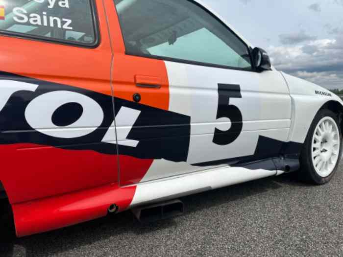 Ford Escort GrA réplique SAINZ WRC 4