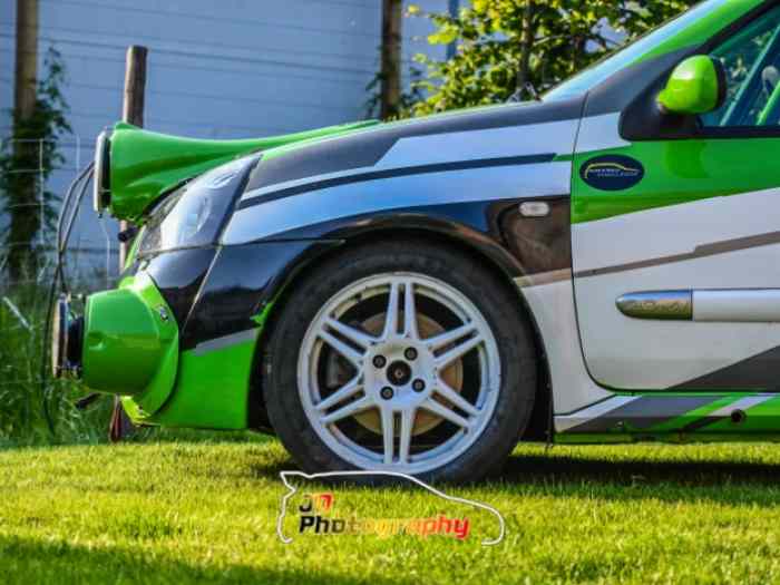 Clio Ragnotti Top GrN 4