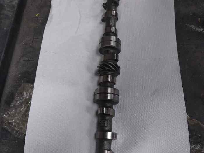 Arbre a cames ferry T8 super 5 GT turbo