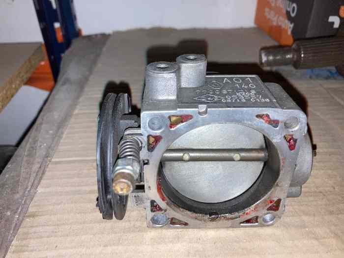 PIECES CLIO R3 MAX 4