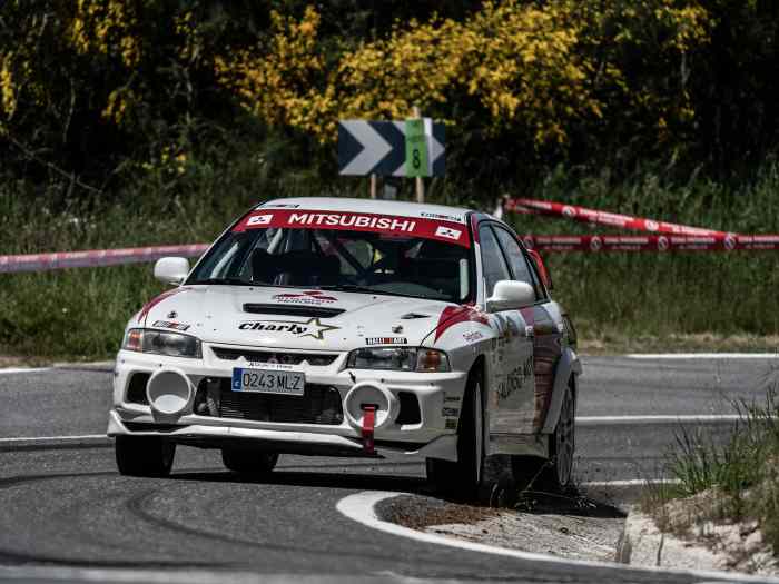 Mitsubishi lancer evo 4