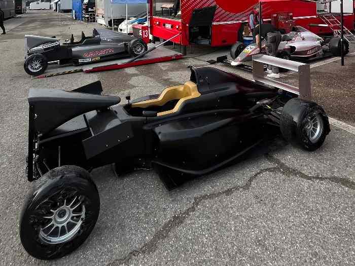 Noleggio Tatuus F4 T014