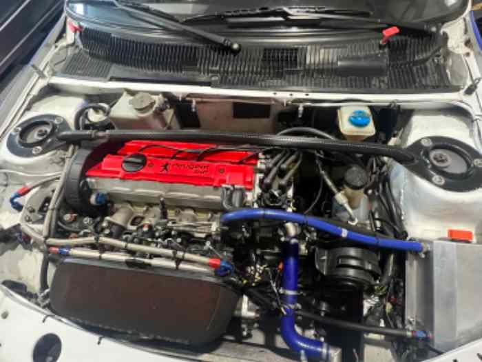 205 gti f2000 vhrs 1