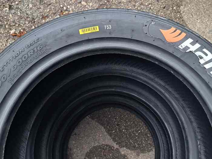 Pneus Hankook Z215 avec E, neufs 4pc 2