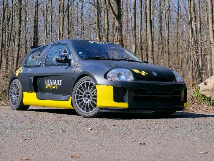 RENAULT CLIO V6 phase 1 proto 0