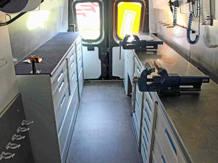 Camion IVECO DAILY L4H3 équipé Atelier 0
