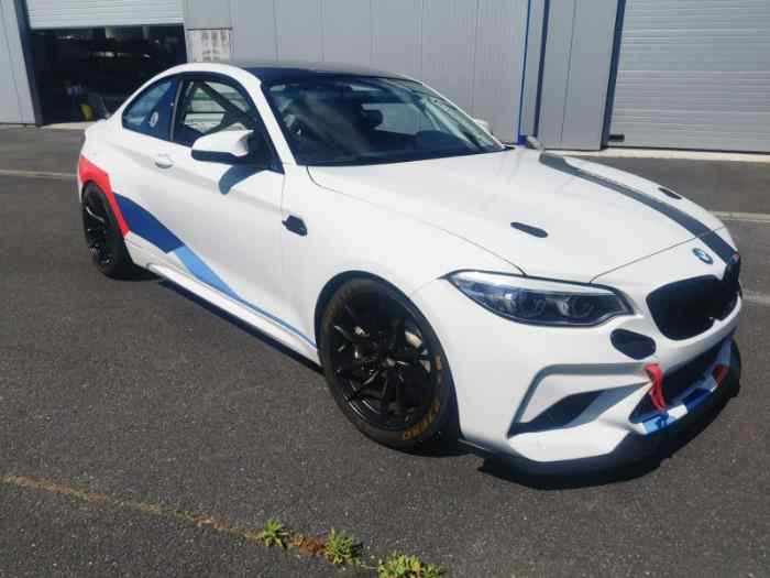 BMW M2 CS Racing