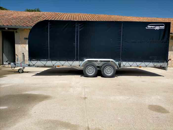 ***EN STOCK***Treuil électrique + éclairage intérieur led offerts : Remorque fermée bâchée 5m x 2m plateau aluminium très légère 720kg. 4