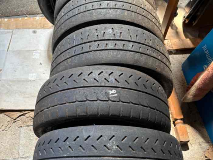 Pneus Michelin et Pirelli 16 pouces 4