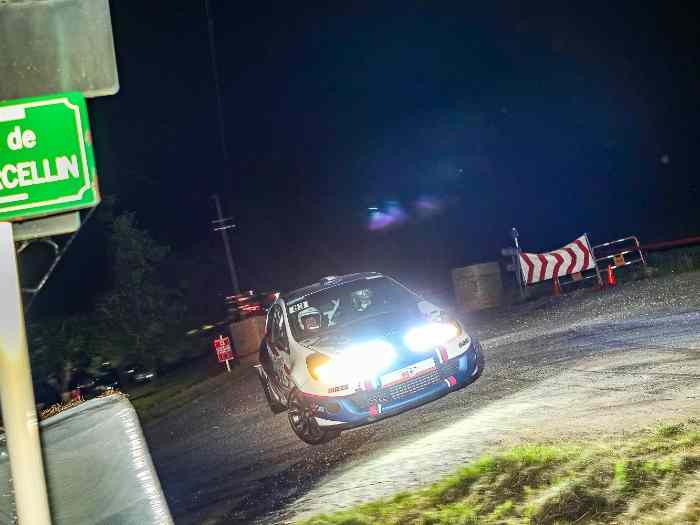 Clio 3 RS A7 ( PRETE A ROULER ) 2