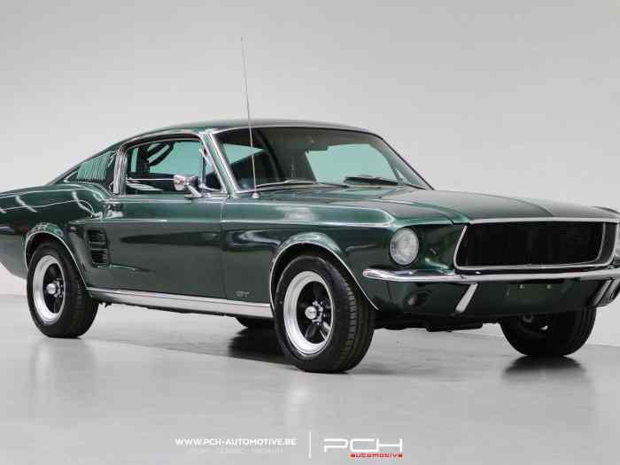 FORD Mustang GT 390 Fastback 6.4 V8 320cv - 0