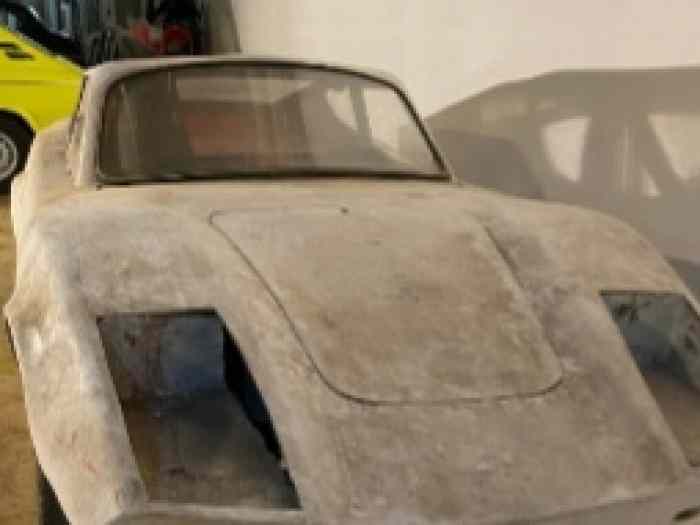 Sortie de vieux garage prototype cours...