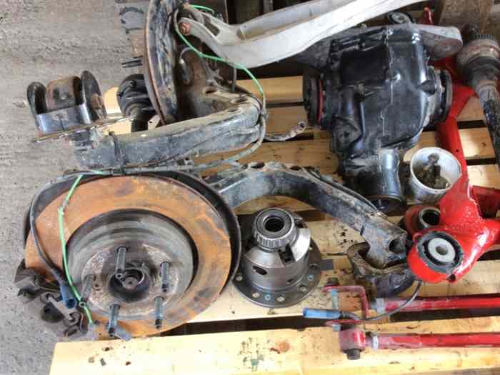 À vendre carter de pont + autoblo + train completô 1