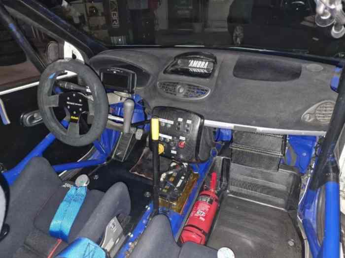 Clio R3 MAX 250 SWINDON 3