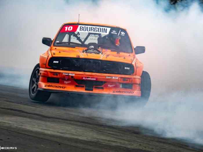 BMW V8 5L compresseur driftcar 0