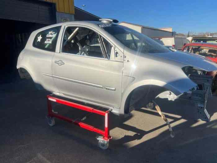 Clio R3 – photo 3 sur 4