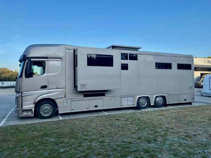 Mercedes Actros Equix STX Motorhome