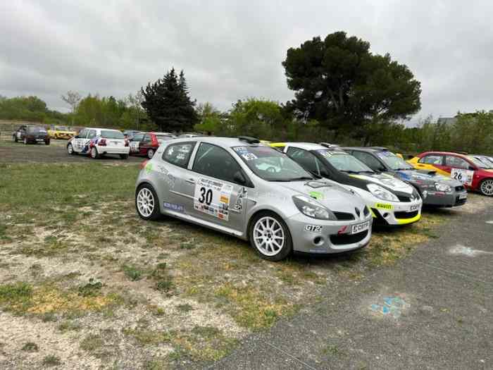 Clio R3 – photo 2 sur 4