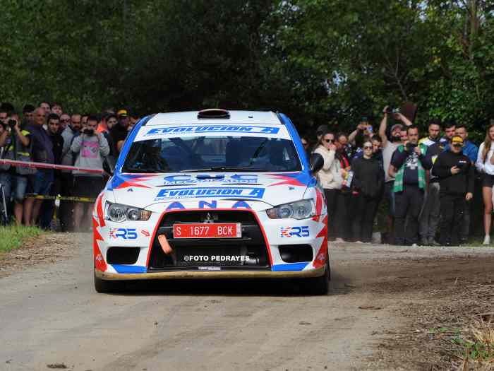 ECHANGE VS R5 / MITSUBISHI EVO X R4 AV...