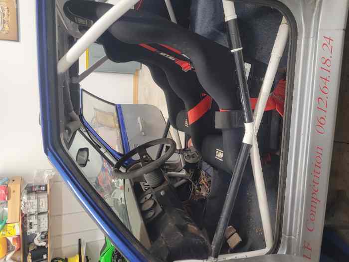 R11 f2000 4