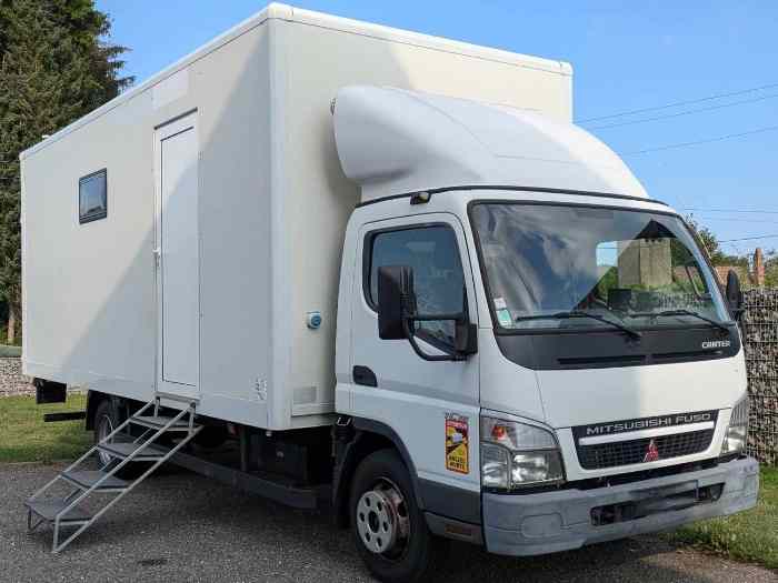Camion Mitsubishi 7t5 0