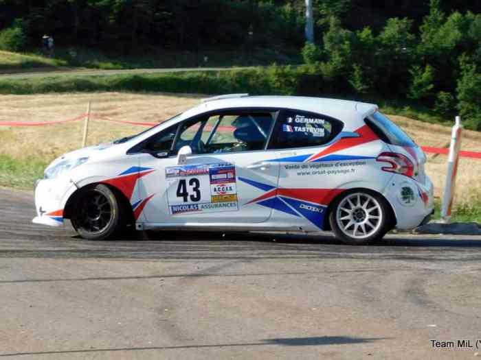 208 R2 Evo à louer 0