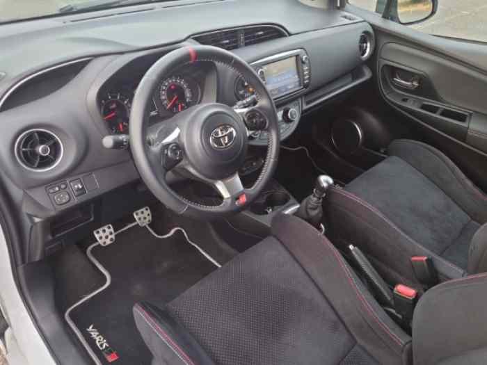 Toyota Yaris GRMN 212 ch compresseur 2