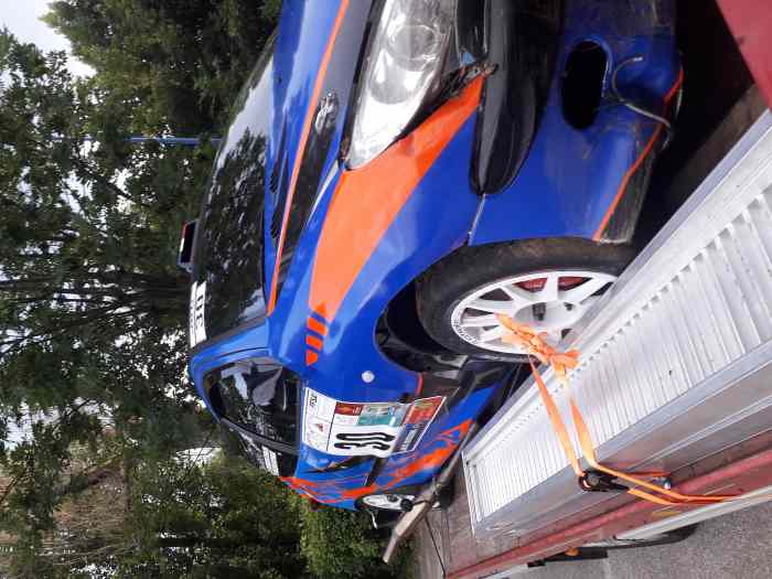 Peugeot 206 accidetée 0