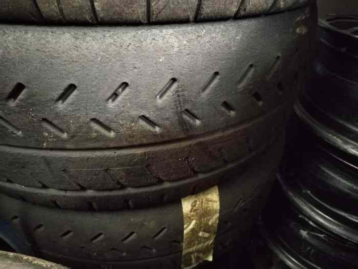 MICHELIN 16 POUCES R21 - R11 3