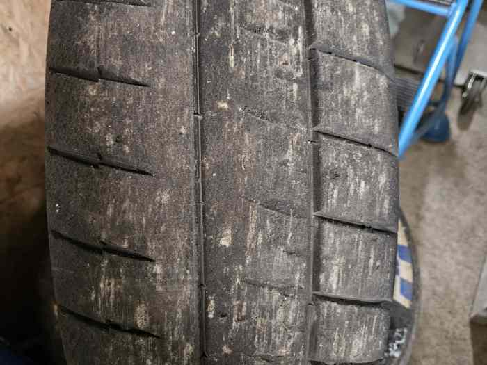 vend 6 pneus Michelin 20/65/18 gomme M20 1