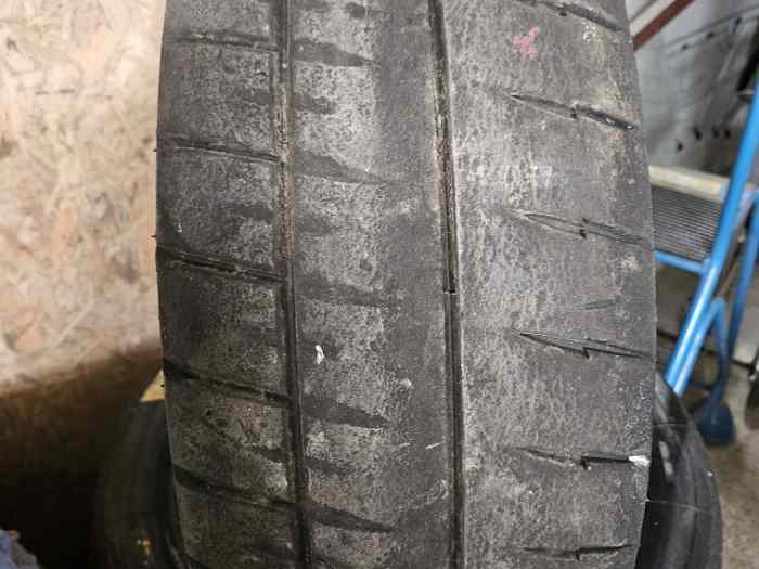 vend 6 pneus Michelin 20/65/18 gomme M20 2