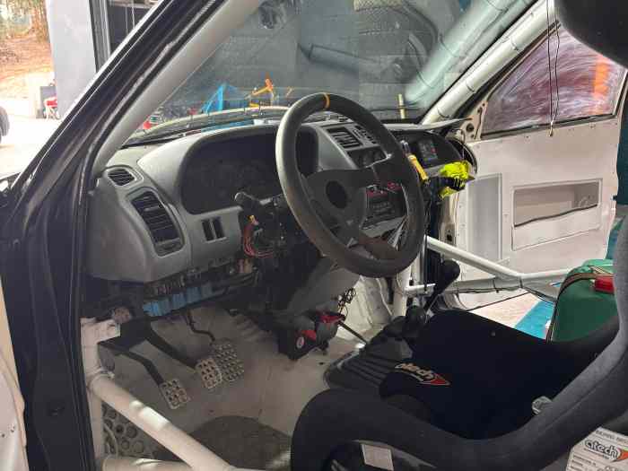 Nissan Terrano II 2