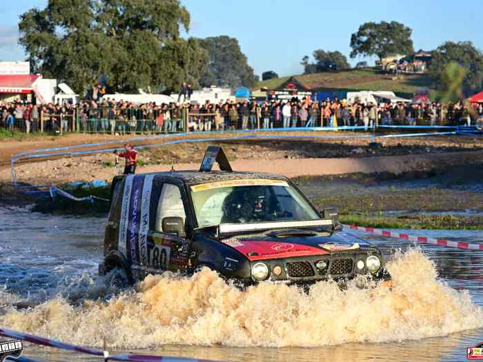 Nissan Terrano II 1