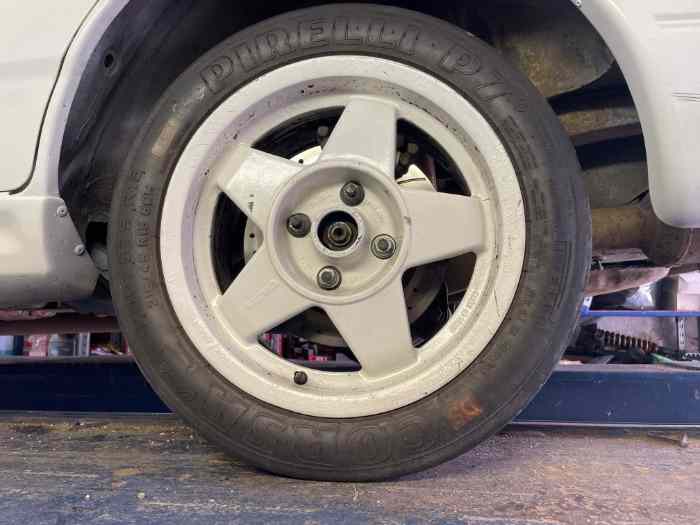 Ford Sierra Cosworth 4WD groupe A PTH FIA 3