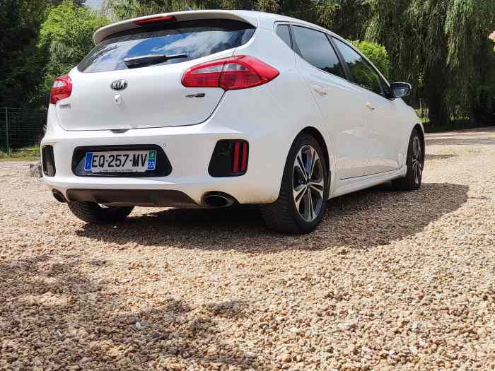 KIA ceed GTline 136 crdi toit ouvrant 4