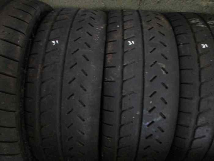 PNEUS MICHELIN 215/45/16 2