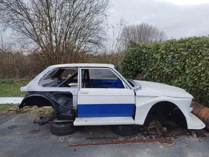 LOT PIECES BMW E21 Group 5 320i 1