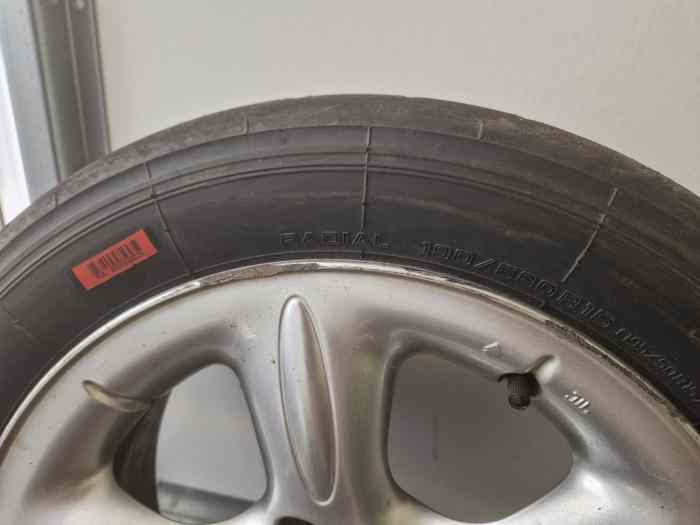 PNEUS MAXI PLUIE YOKOHAMA A051T RETAILLE 190/58/R15 quasiment neufs 2