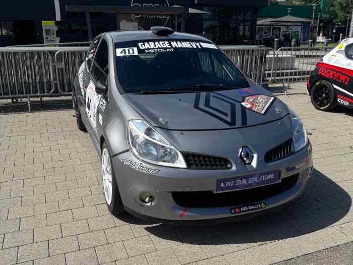 clio r3 max !!