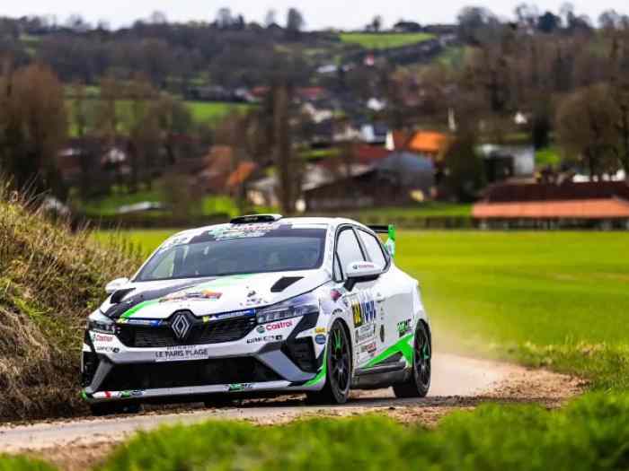 Clio Rally3 Réservée 1