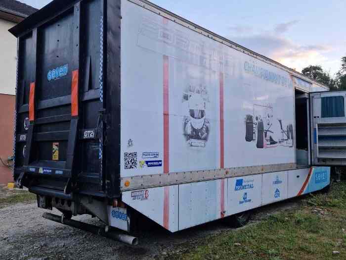Camion atelier Midliner M230 - pièces et voitures de course à vendre ...