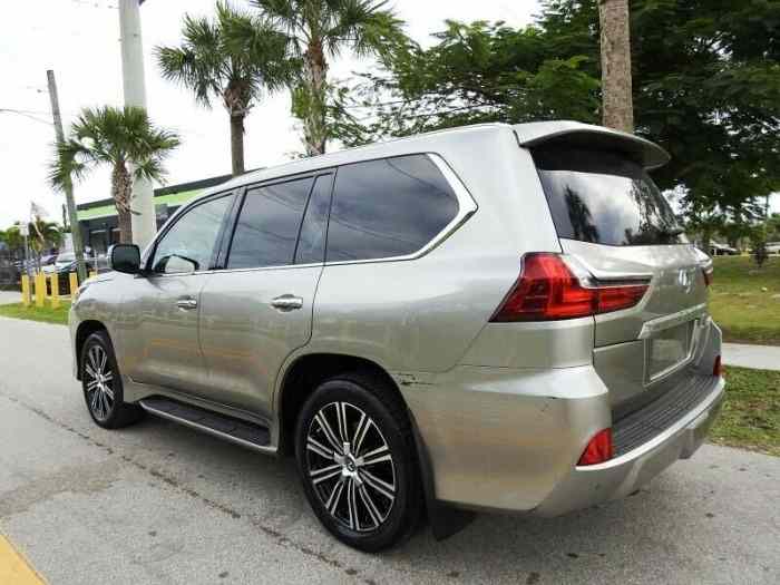 For Sell : Neatly 2021 Lexus LX 570 1