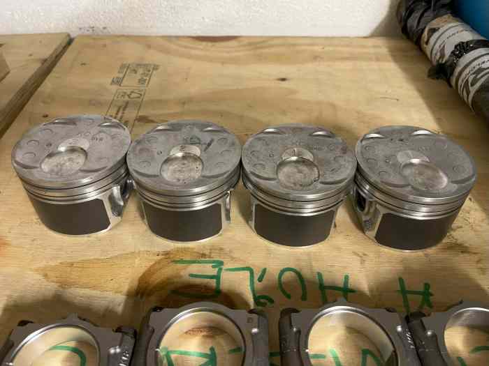 Pistons neufs Renault Clio 4 RS