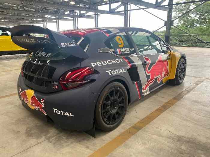 Peugeot 208 WRX Rallycross showcar 3