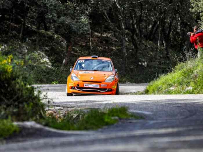 clio 3 RS F2/14 280cv 1